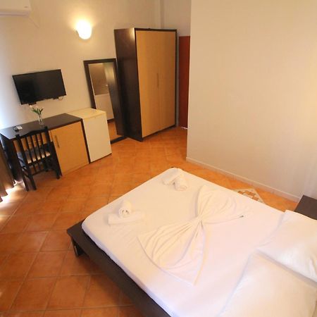 Hotel Ceka Sarande Exterior photo