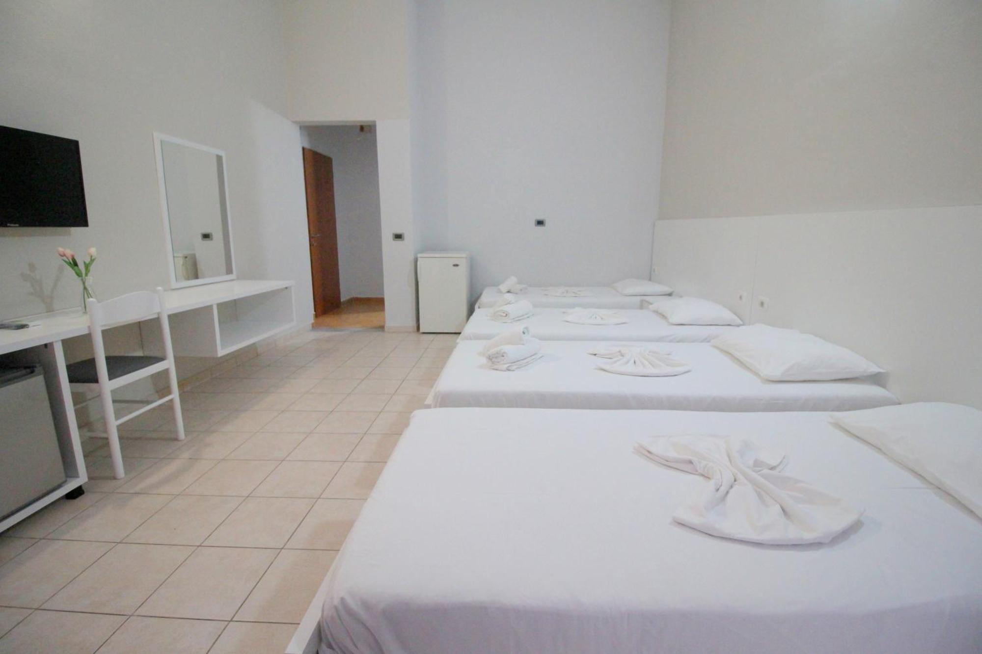 Hotel Ceka Sarande Exterior photo