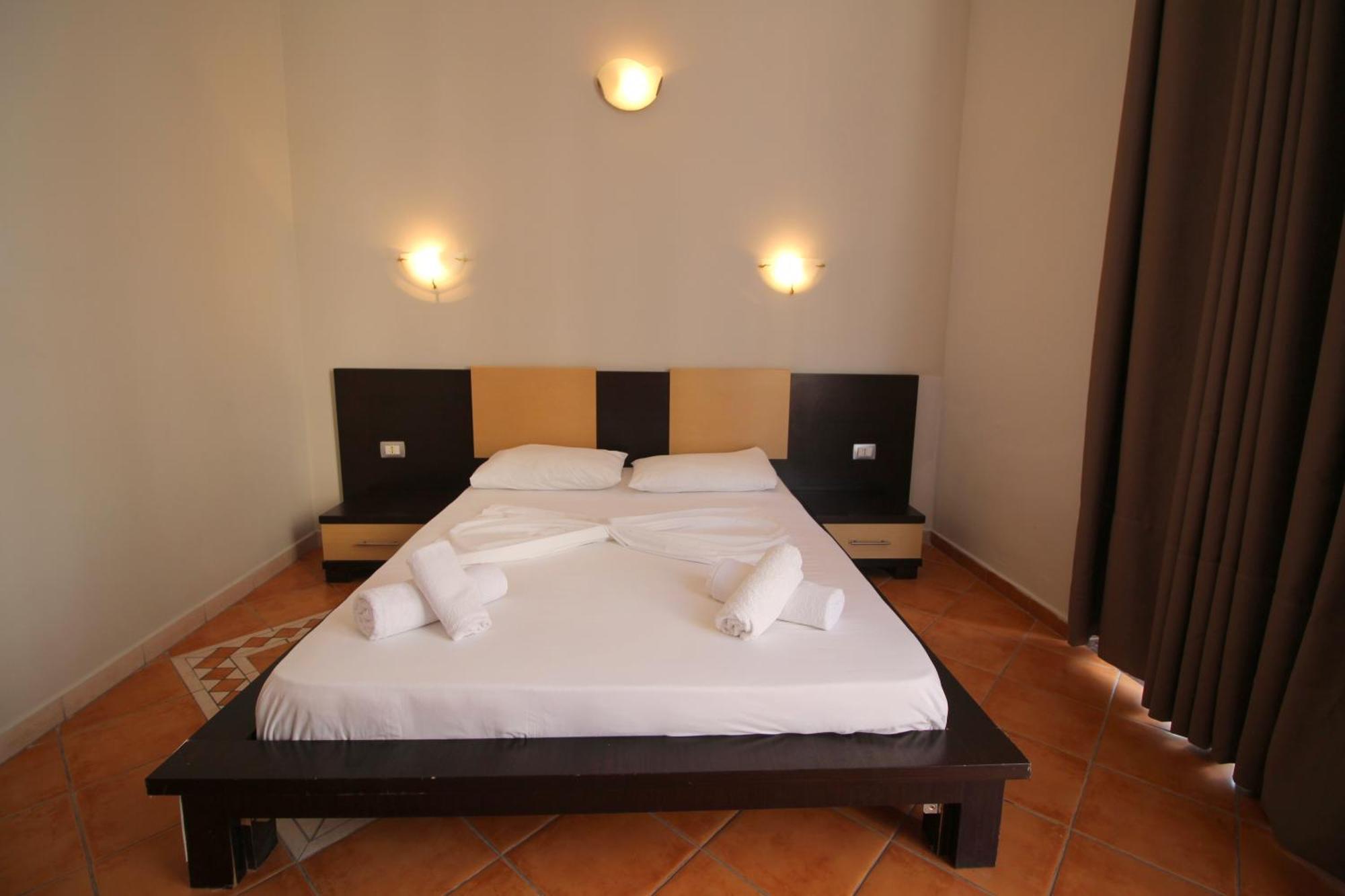 Hotel Ceka Sarande Exterior photo